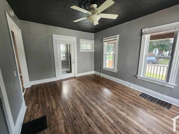 80 Parsells Ave, Rochester, NY 14609