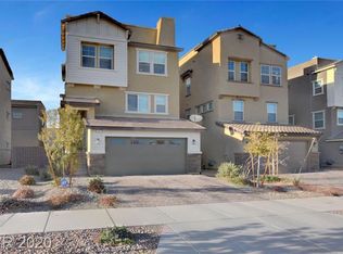 809 N Water St, Henderson, NV 89015