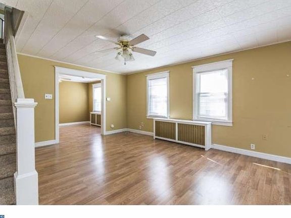 5th image of 518 Alexander Ave