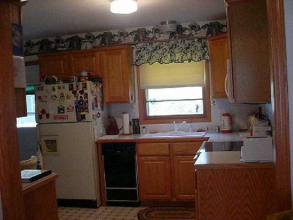 4th image of 828 Audrey Dr