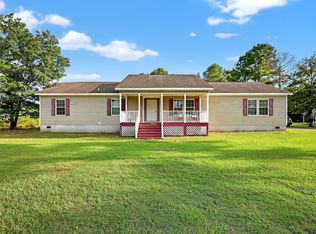 153 Raynor Sands Dr, Dunn, NC 28334