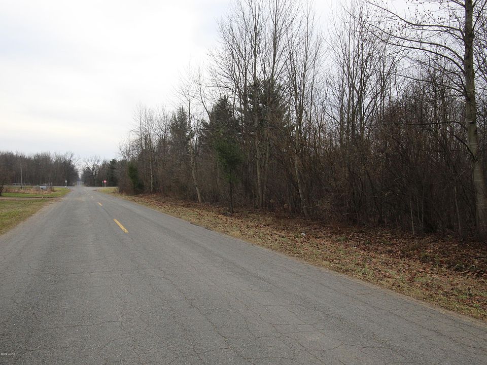 2nd image of 31375 52nd St