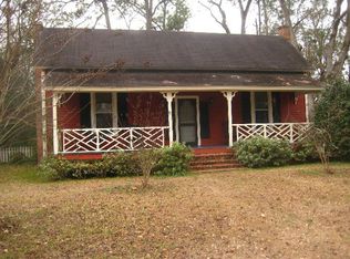 226 E Adams St, Boston, GA 31626