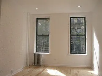 Rented by Tower Brokerage