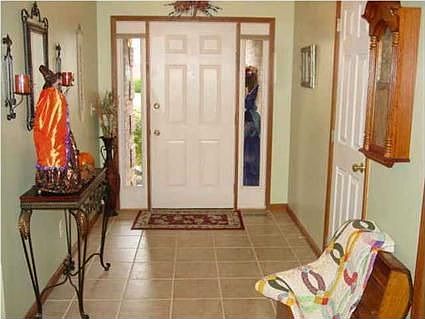 3rd image of 3835 Farrington Dr