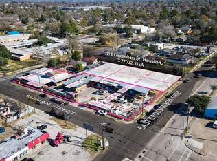 302 Van Molan St, Houston, TX 77022