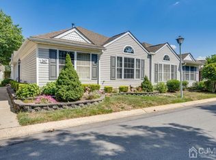 247 Nighthawk Dr, Monroe Township, NJ