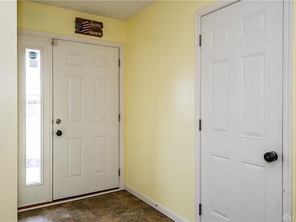 5th image of 934 S 1st St