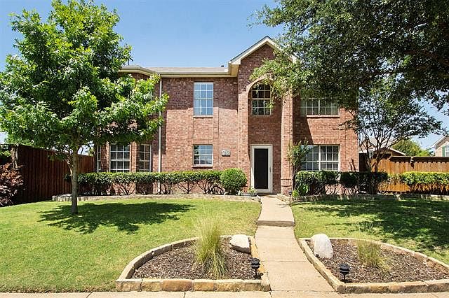 1st image of 1213 Willoughby Dr