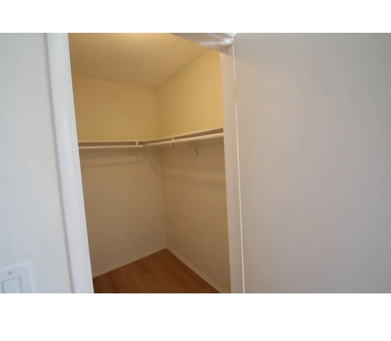 1724 Montana Ave — Photo 3