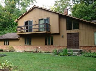 705 Echo Dr, Gates Mills, OH 44040