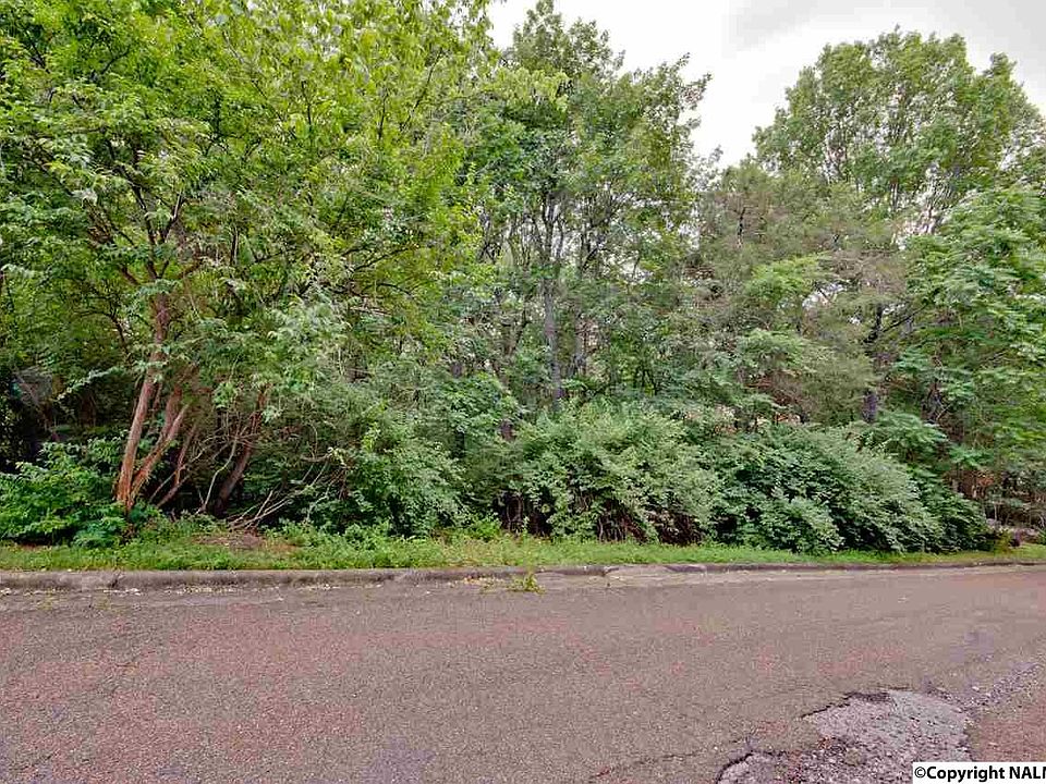 1st image of 1406 Bramblewood Dr SE
