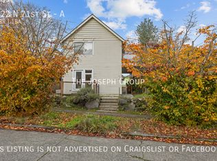 322 N 71st St #A, Seattle, WA 98103