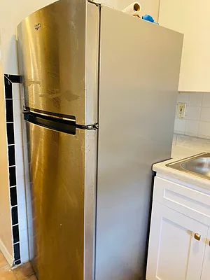 Rented by RealTegrity NY LLC | media 9