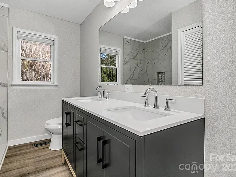 1085 Jenkins Valley Rd — Photo 10