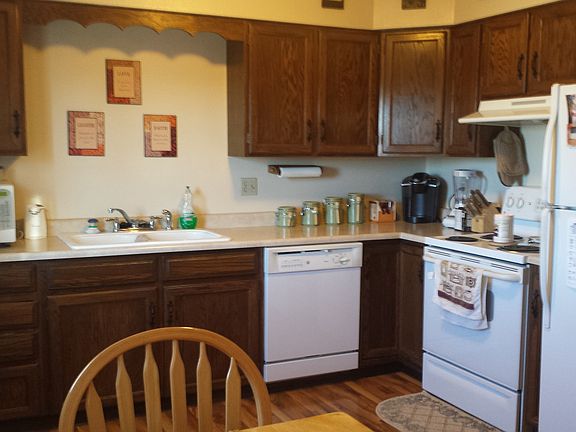 3rd image of 1126 Mesa Dr