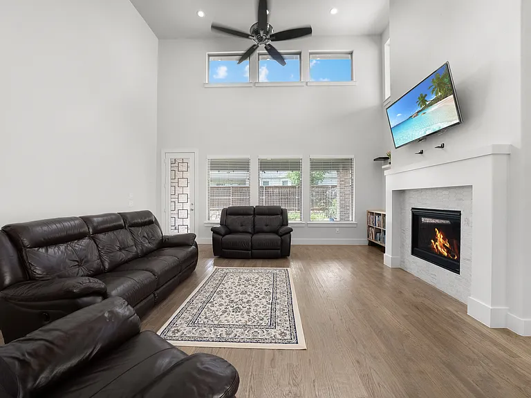 14116 Danehurst Ln — Photo 15