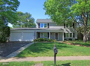 13110 Memory Ln, Fairfax, VA 22033