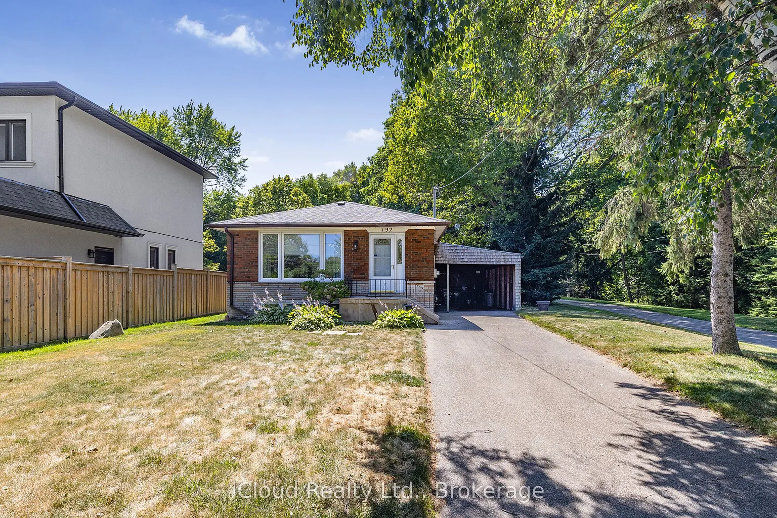 192 Beechgrove Dr photo 1