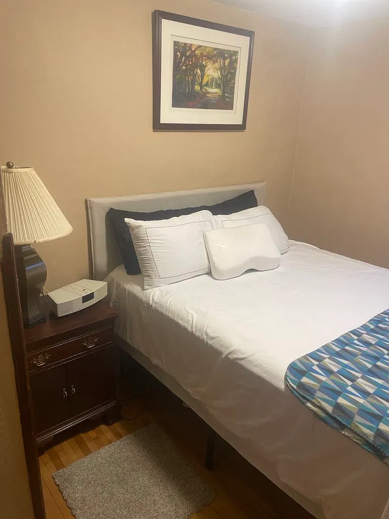5 bed, 2600 sqft, $3,000 — Photo 4