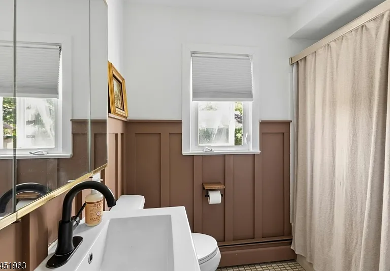329 Maplewood Ave — Photo 12