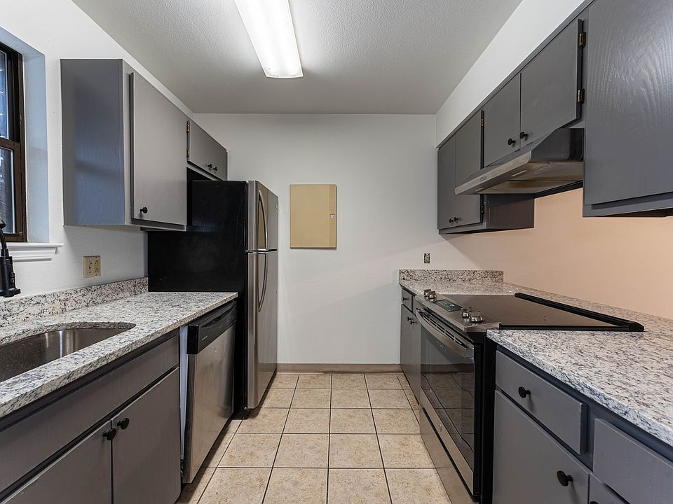 1st image of 250 N Madison St APT C