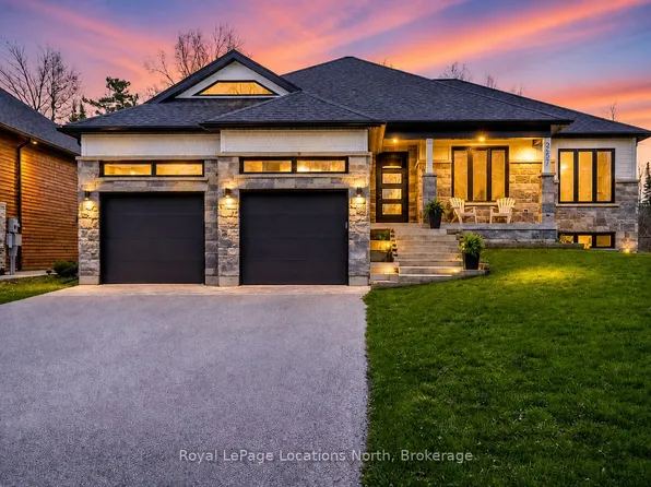 2237 Shore Ln, Wasaga Beach, ON L9Z 2J6
