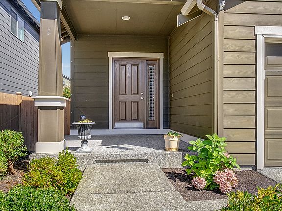 2nd image of 1413 77th Dr SE