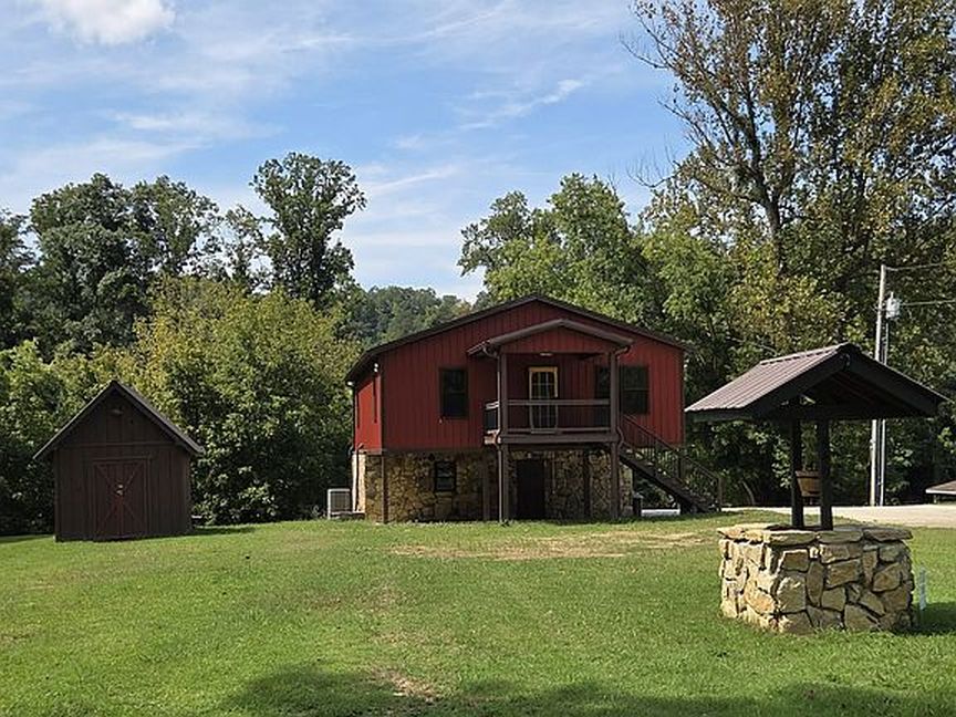 449 Lakeside Dr - Property Image