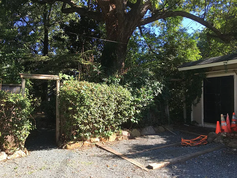 205 Vance St — Photo 11