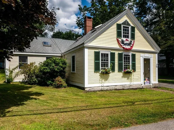 74 Main Street, Newfields, NH 03856
