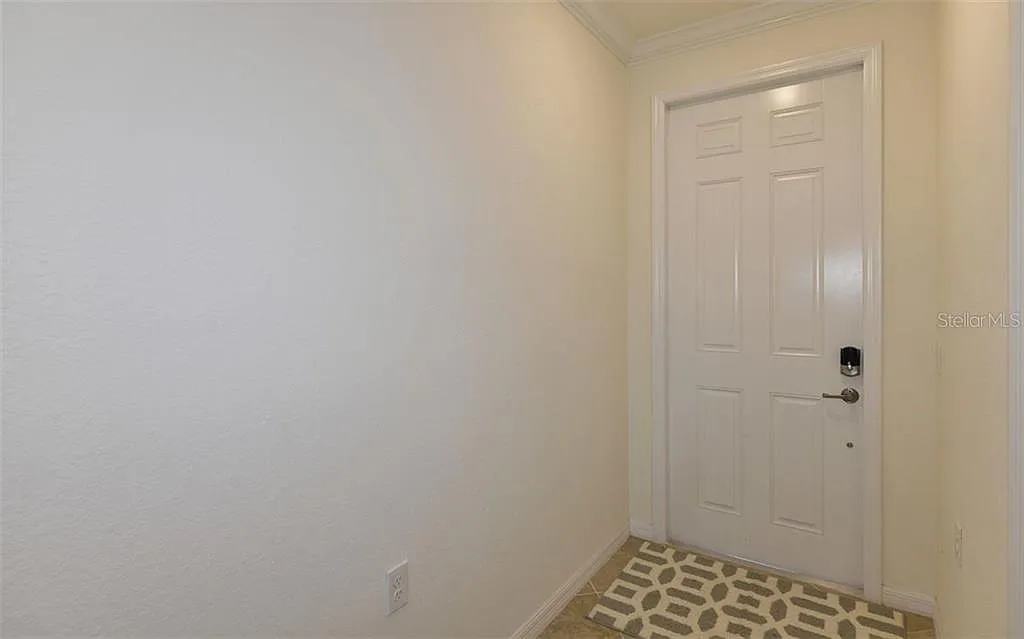 2 bed, 2.0 bath, 1257 sqft, $6,000 — Photo 4