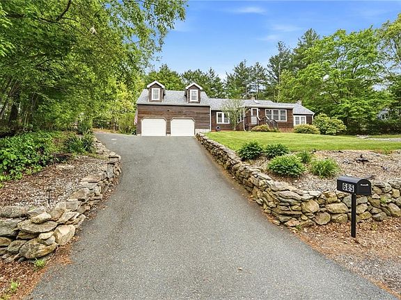 3rd image of 685 Round Top Rd
