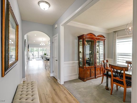 3rd image of 235 Lakeland Way