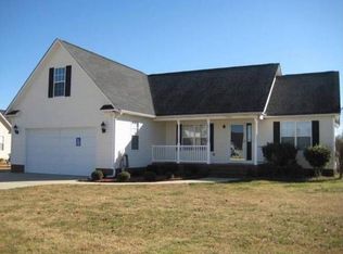 3165 Franklin St, Farmville, NC 27828