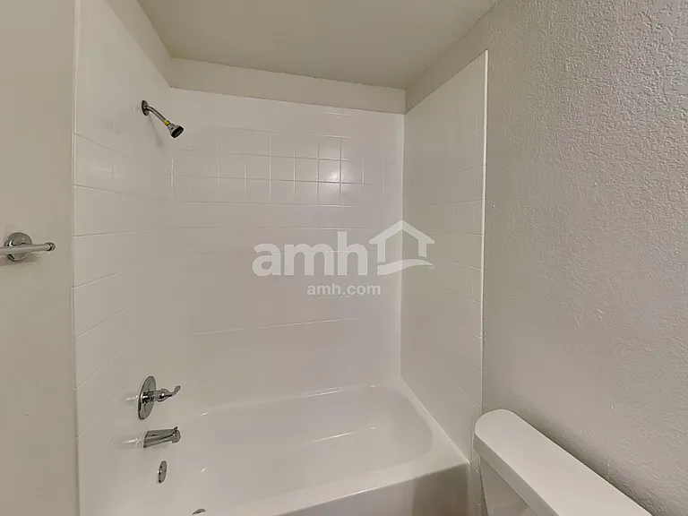 8802 Mission Mdw — Photo 17
