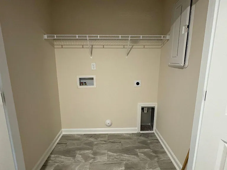 877 Falls Grove Trl — Photo 22