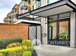 210 W Pioneer Ave #210, Puyallup, WA 98371