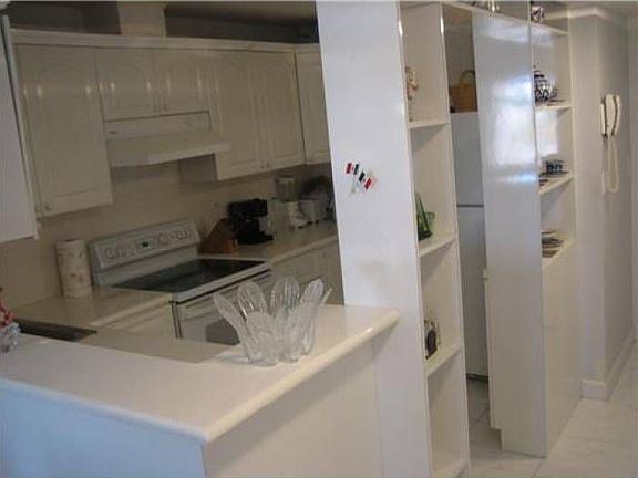 3rd image of 1400 Salzedo St APT 501