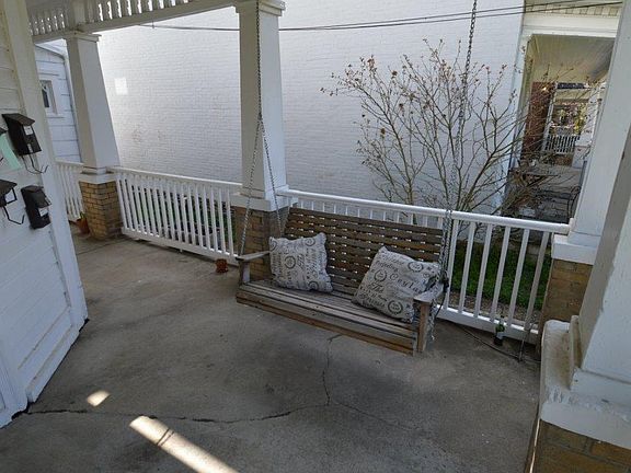 2nd image of 509 W 3rd St
