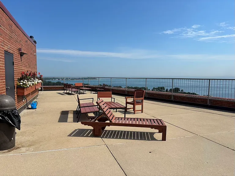 3100 N Lakeshore Dr #706 — Photo 15