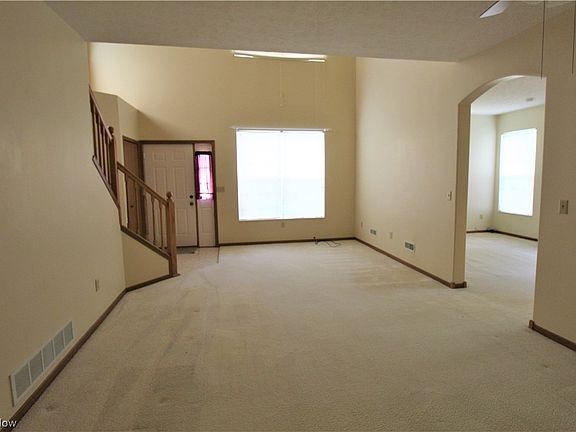 4th image of 1306 Strawbridge Pl