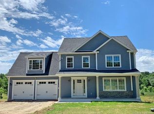 12 Madison Ave, Thompson, CT 06277