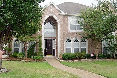 1st image of 214 Stanford Ct