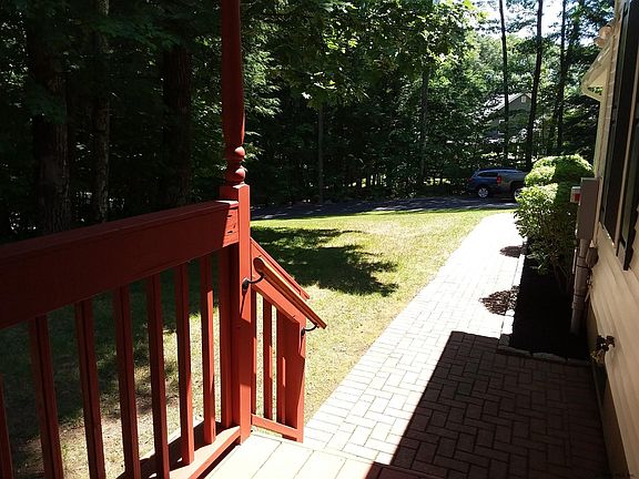 2nd image of 10 Carefree Ln