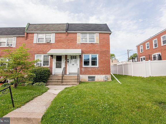 2nd image of 419 W Warren St