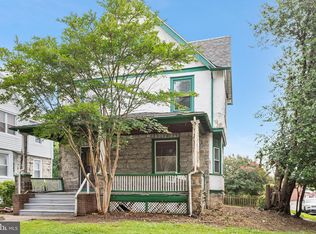 29 N Maple Ave, Lansdowne, PA 19050