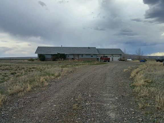 Sits well off the road