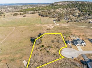 104 Round Up Cir, Burnet, TX 78611