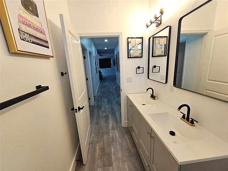 2075 Jewell Ave — Photo 26